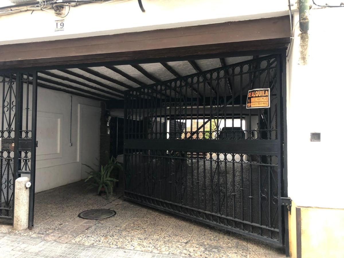 Juderia Home - Parking Cordoba Exterior photo